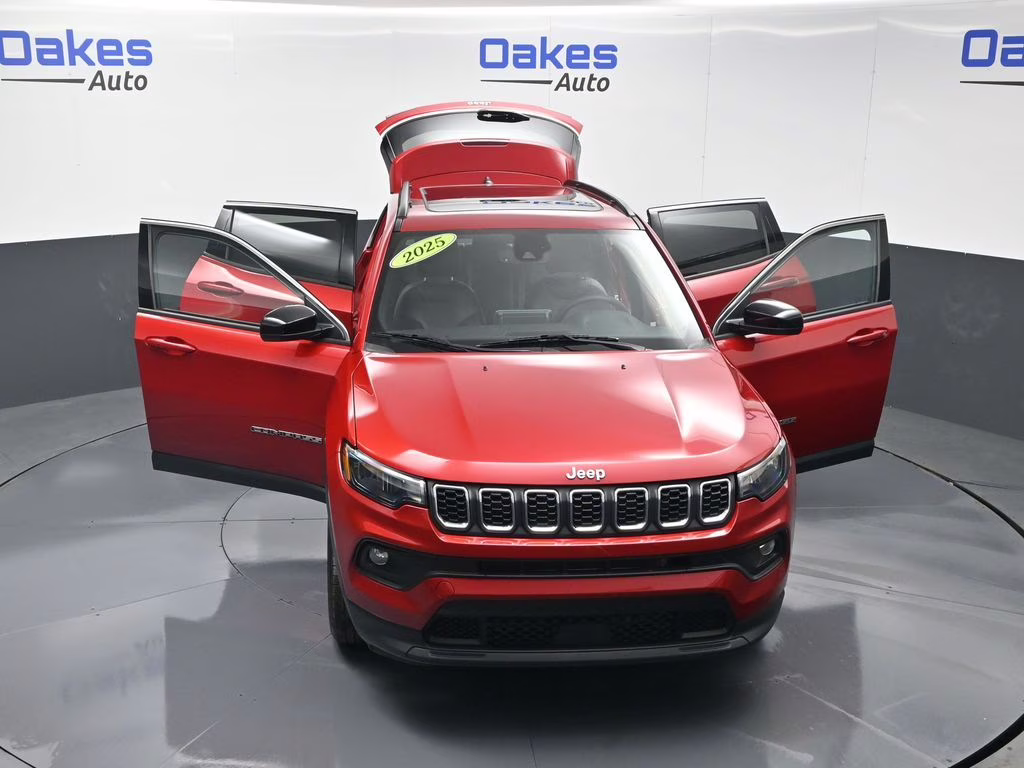 2025 Red Hot Pearlcoat Jeep Compass Latitude 4X4 SUV