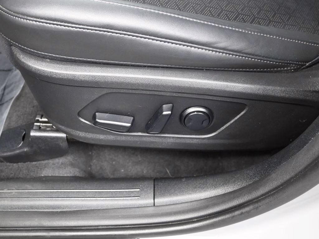 2023 Wolf Gray Kia Sorento X-Line EX AWD SUV