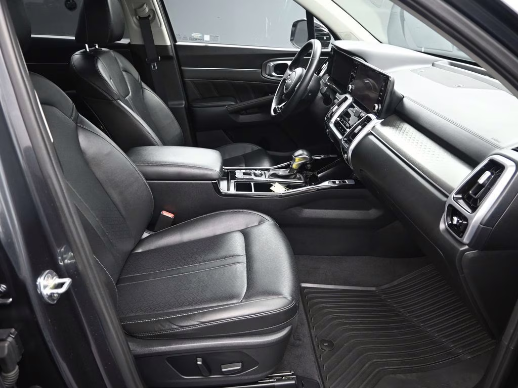2023 Gravity Gray Kia Sorento SX FWD SUV