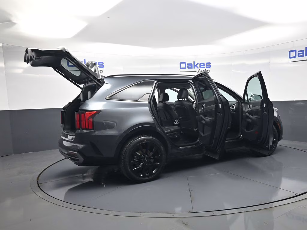 2023 Gravity Gray Kia Sorento SX FWD SUV