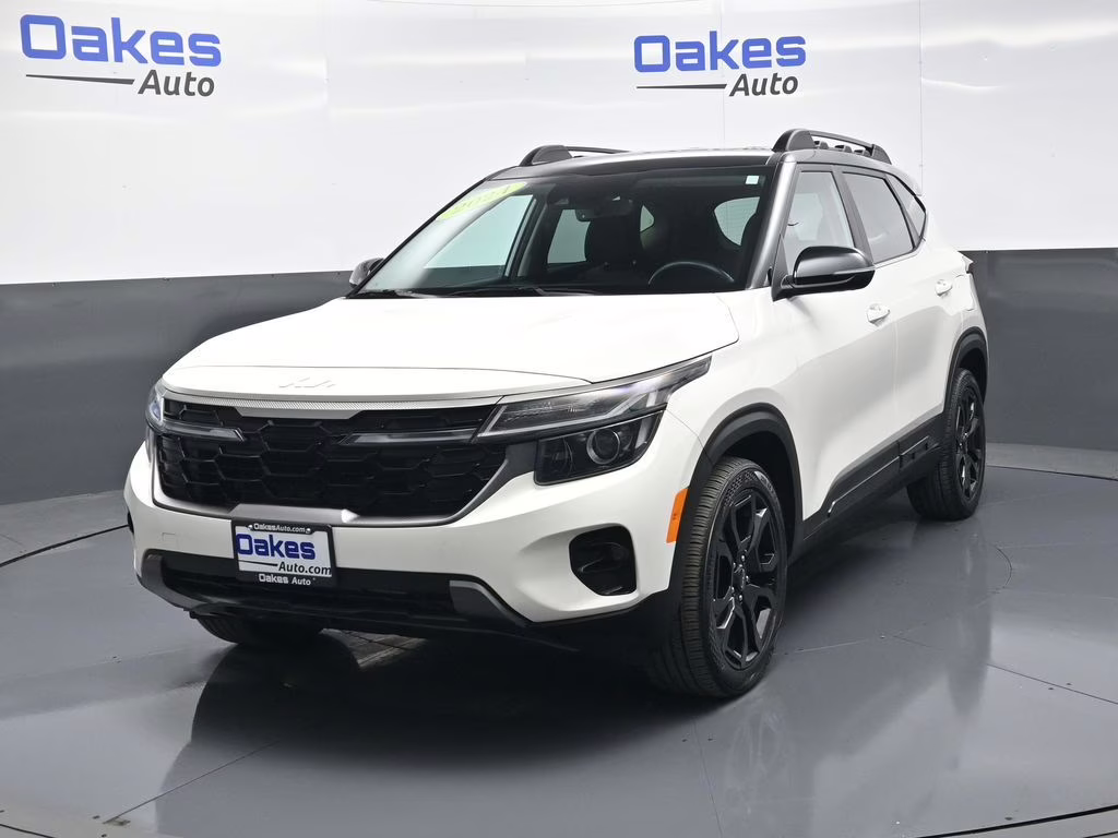 2024 Clear White/Black Roof Kia Seltos X-Line AWD SUV