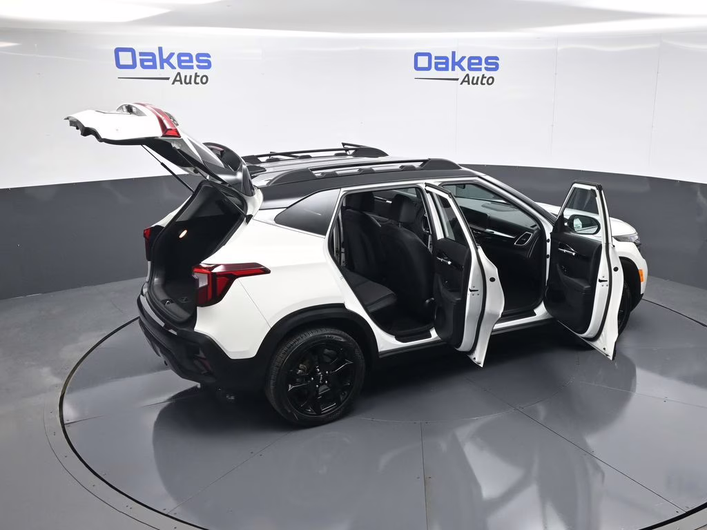 2024 Clear White/Black Roof Kia Seltos X-Line AWD SUV