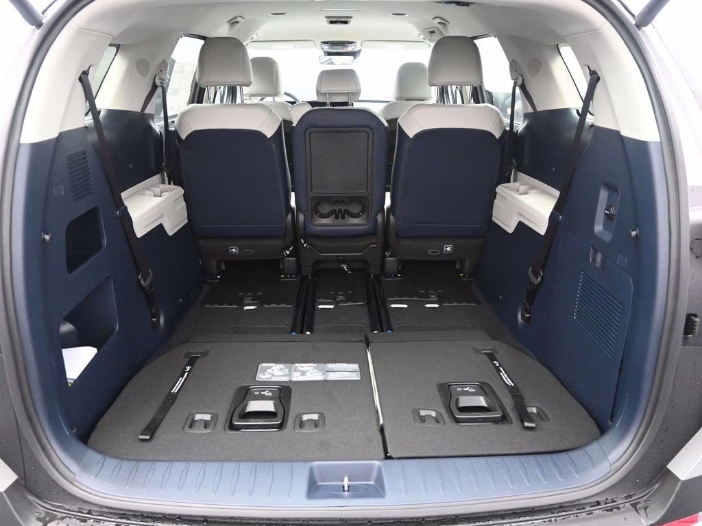 2026 Ceramic Silver Kia Carnival EX FWD Van