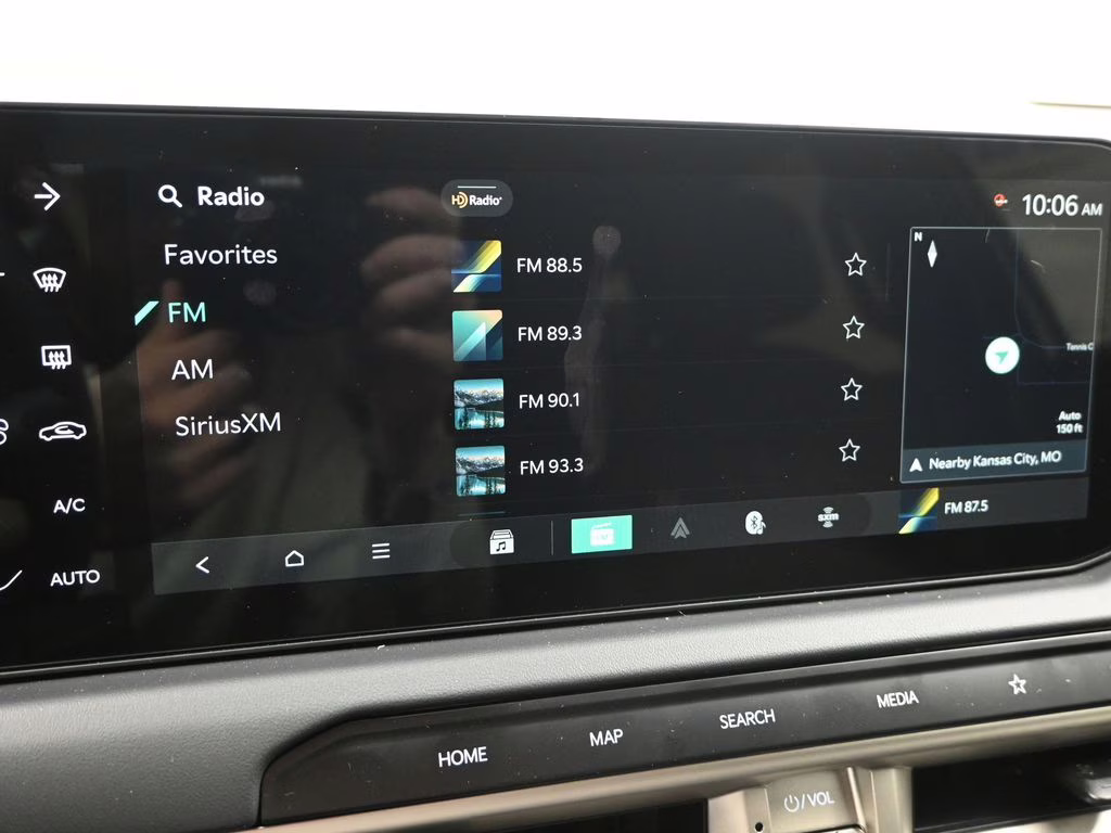 2027 Glacial White Pearl Kia Telluride S AWD SUV