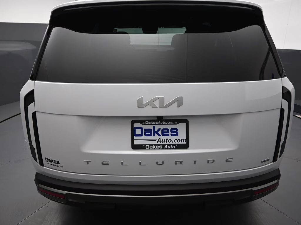 2027 Glacial White Pearl Kia Telluride S AWD SUV