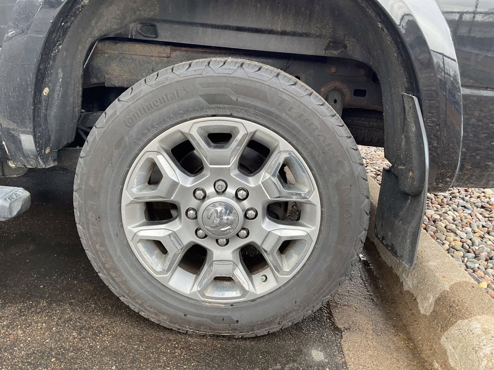 2016 Brilliant Black Crystal Pearlcoat Ram 2500 Laramie Longhorn 4X4 Truck