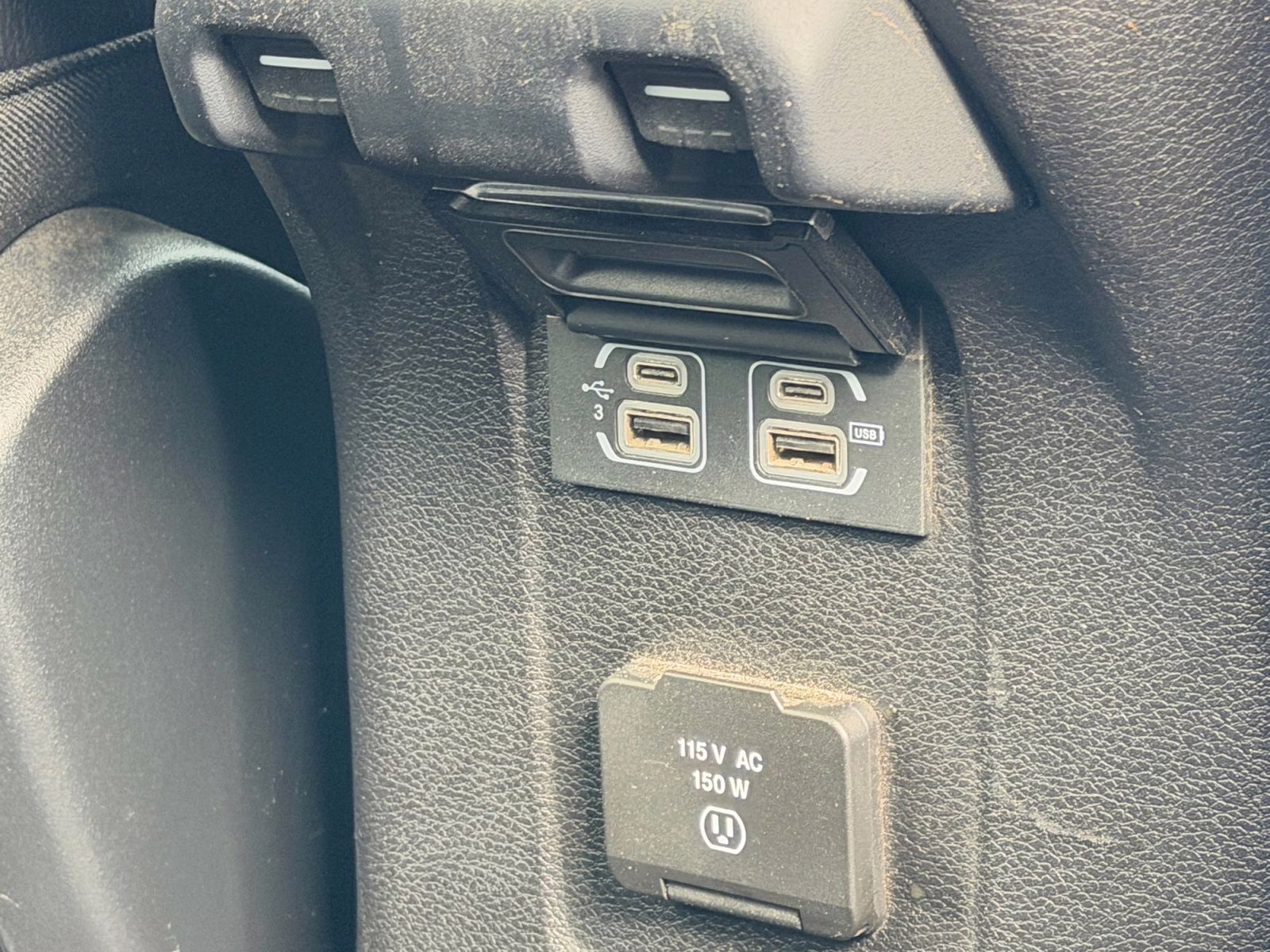 2018 Bright White Clearcoat Jeep Wrangler Unlimited Rubicon 4X4 SUV