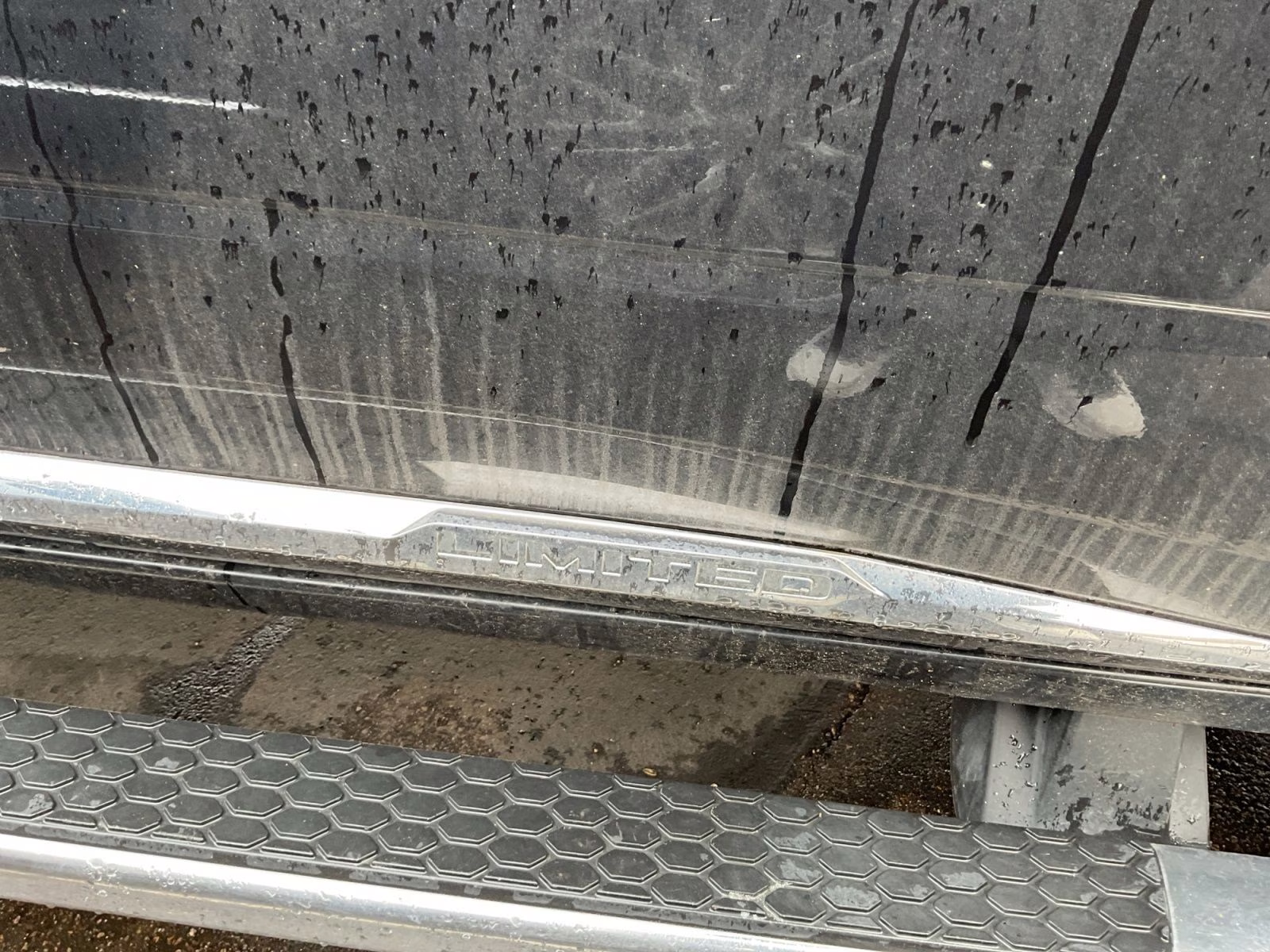 2016 Brilliant Black Crystal Pearlcoat Ram 2500 Laramie Longhorn 4X4 Truck