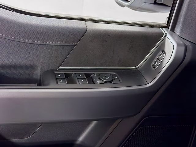 2026 Oxford White Ford F-150 XLT 4X4 Truck