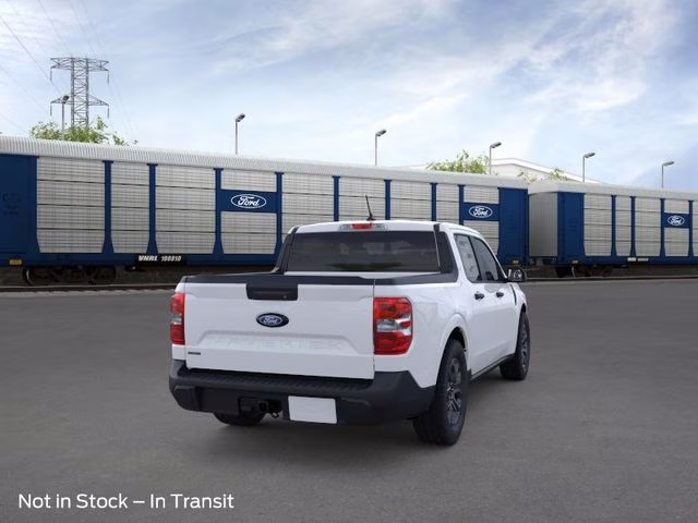 2026 Oxford White Ford Maverick XLT FWD Truck