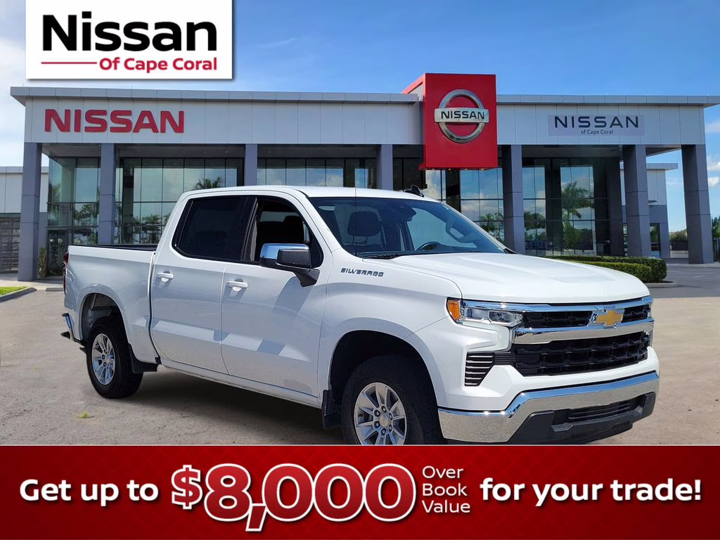 2025 Summit White Chevrolet Silverado 1500 LT RWD Truck