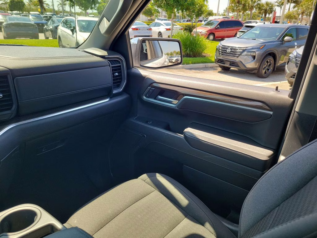 2025 Summit White Chevrolet Silverado 1500 LT RWD Truck