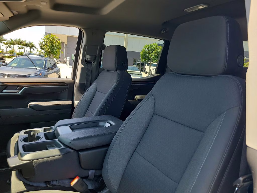 2025 Summit White Chevrolet Silverado 1500 LT RWD Truck