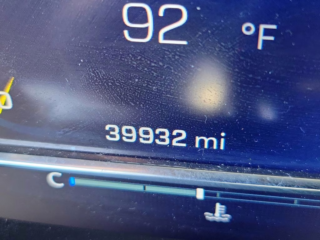 2025 Summit White Chevrolet Silverado 1500 LT RWD Truck