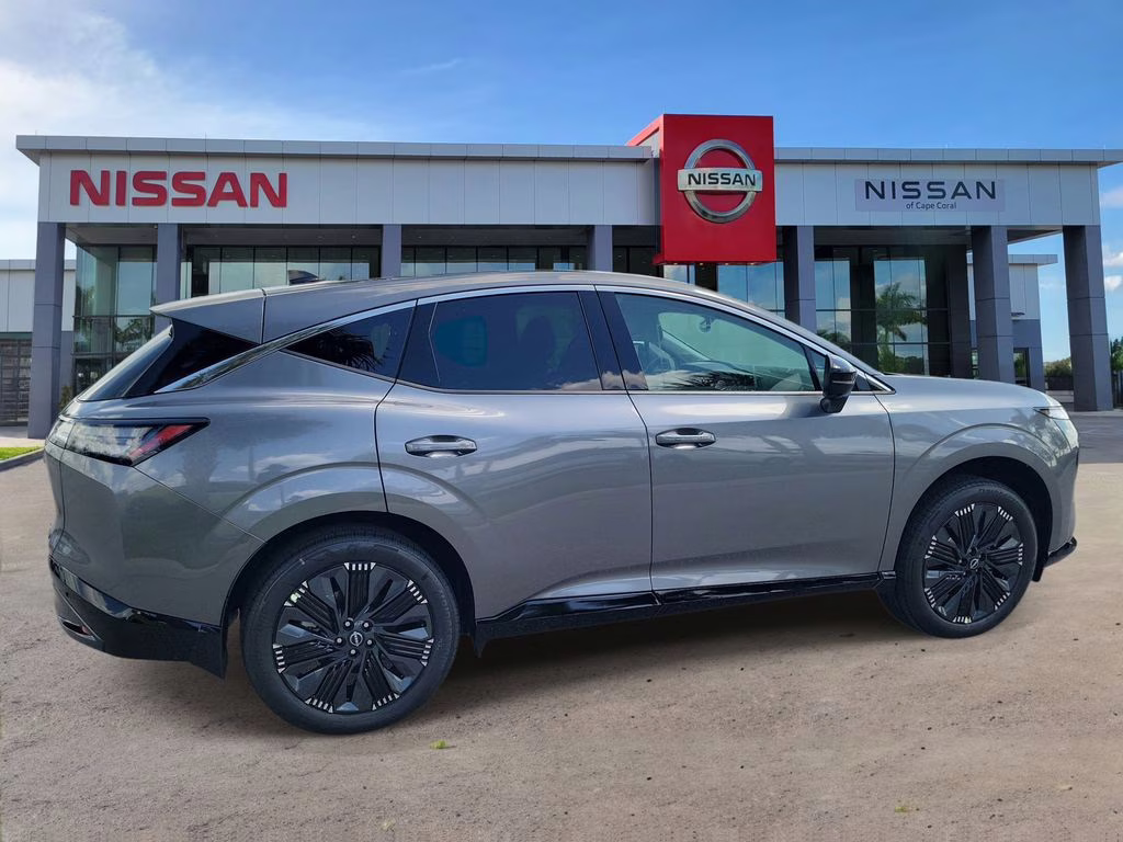 2026 Gun Metallic Nissan Murano Platinum AWD SUV