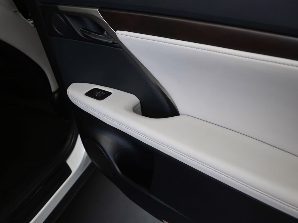 2022 Eminent White Pearl Lexus RX 350 FWD SUV