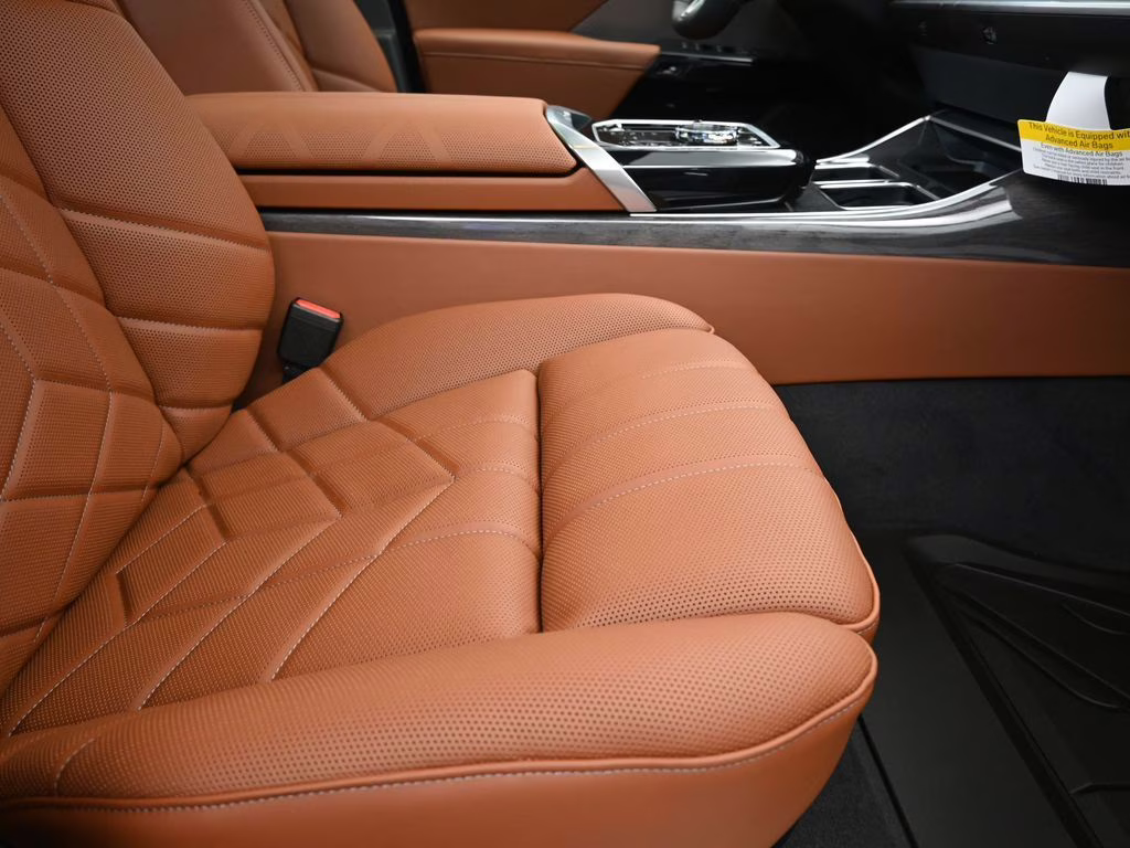 2026 Black Sapphire Metallic BMW 7 Series 760i xDrive AWD Sedan