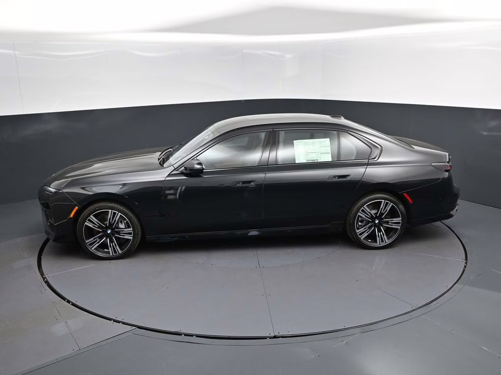 2026 Black Sapphire Metallic BMW 7 Series 760i xDrive AWD Sedan