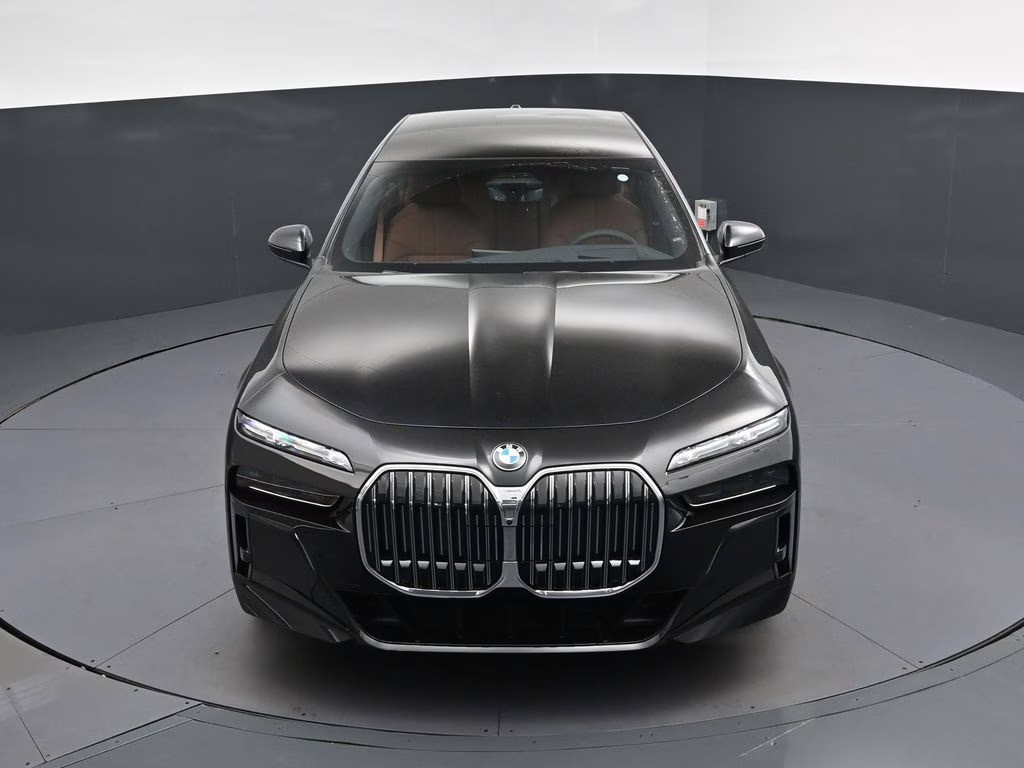 2026 Black Sapphire Metallic BMW 7 Series 760i xDrive AWD Sedan