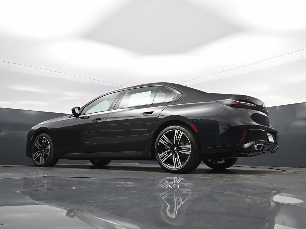 2026 Black Sapphire Metallic BMW 7 Series 760i xDrive AWD Sedan