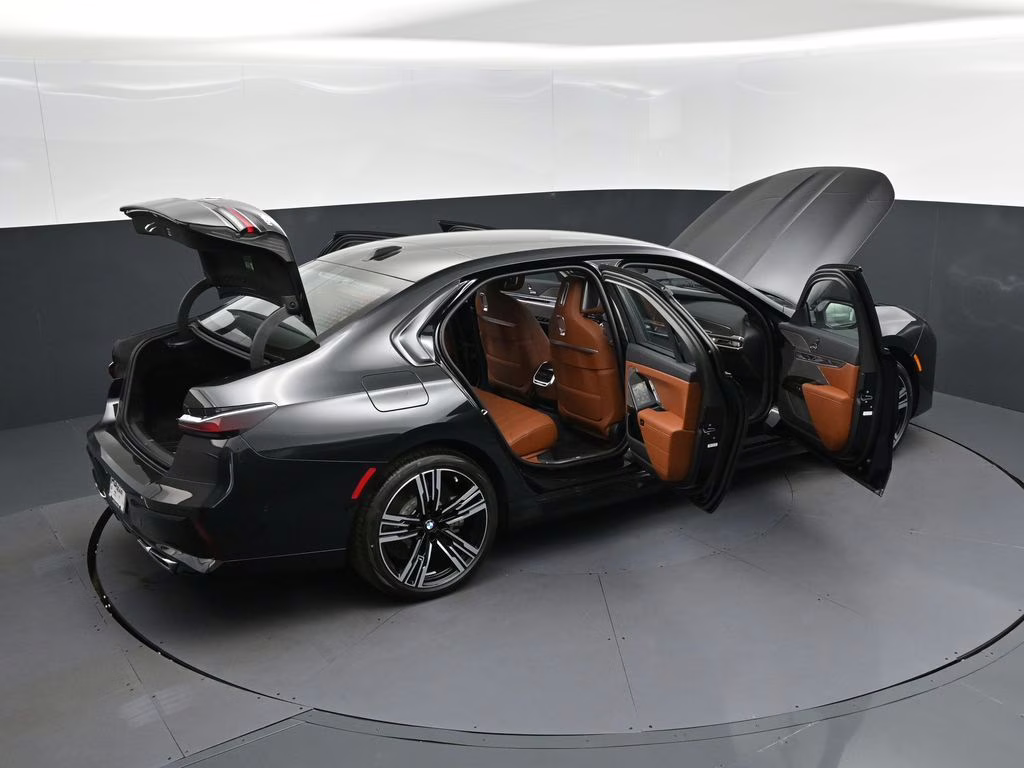 2026 Black Sapphire Metallic BMW 7 Series 760i xDrive AWD Sedan