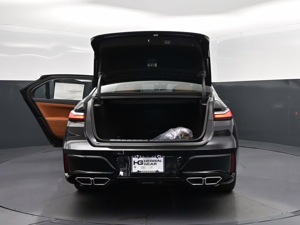 2026 Black Sapphire Metallic BMW 7 Series 760i xDrive AWD Sedan