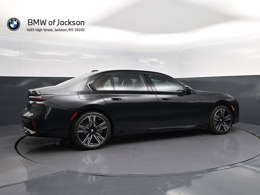 2026 Black Sapphire Metallic BMW 7 Series 760i xDrive AWD Sedan