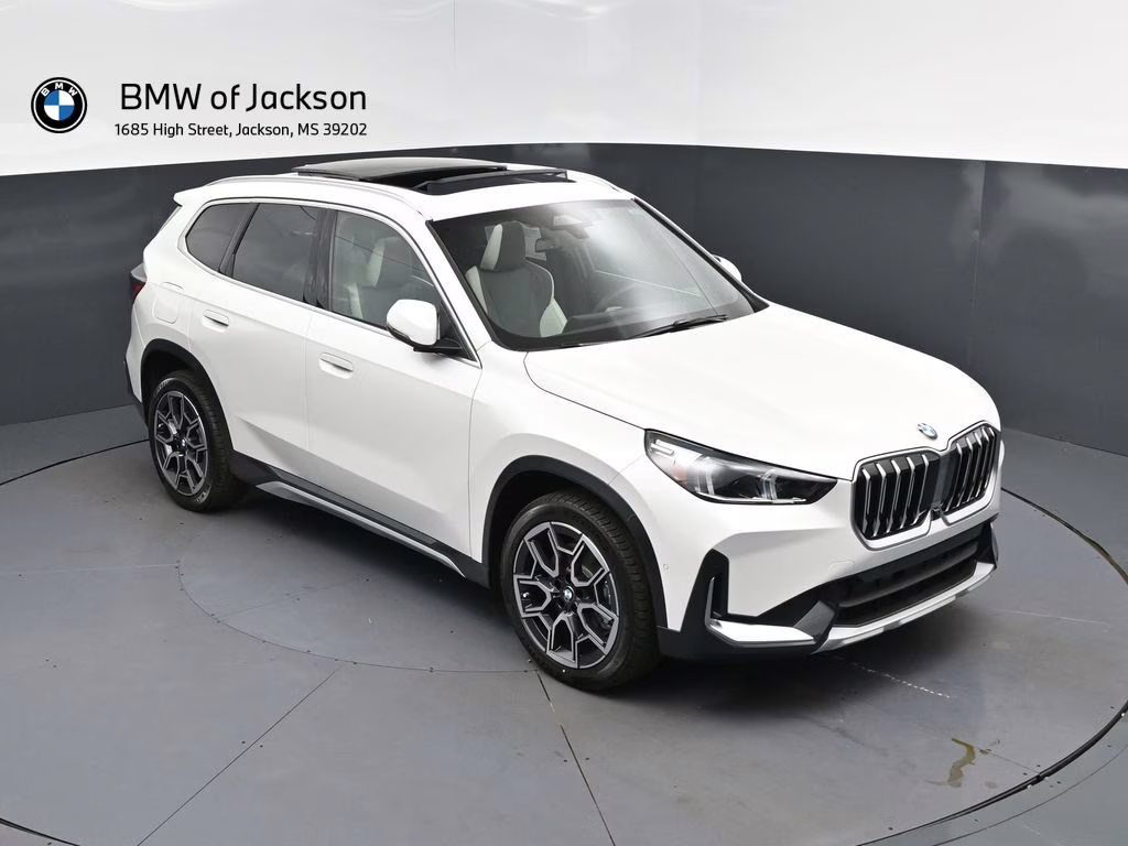 2026 Mineral White Metallic BMW X1 xDrive28i AWD SUV