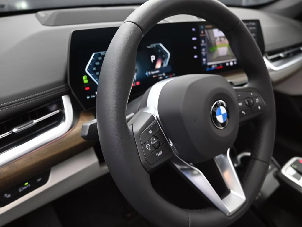 2026 Mineral White Metallic BMW X1 xDrive28i AWD SUV