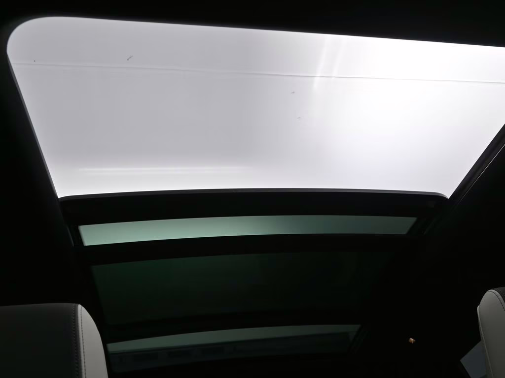 2026 Mineral White Metallic BMW X1 xDrive28i AWD SUV