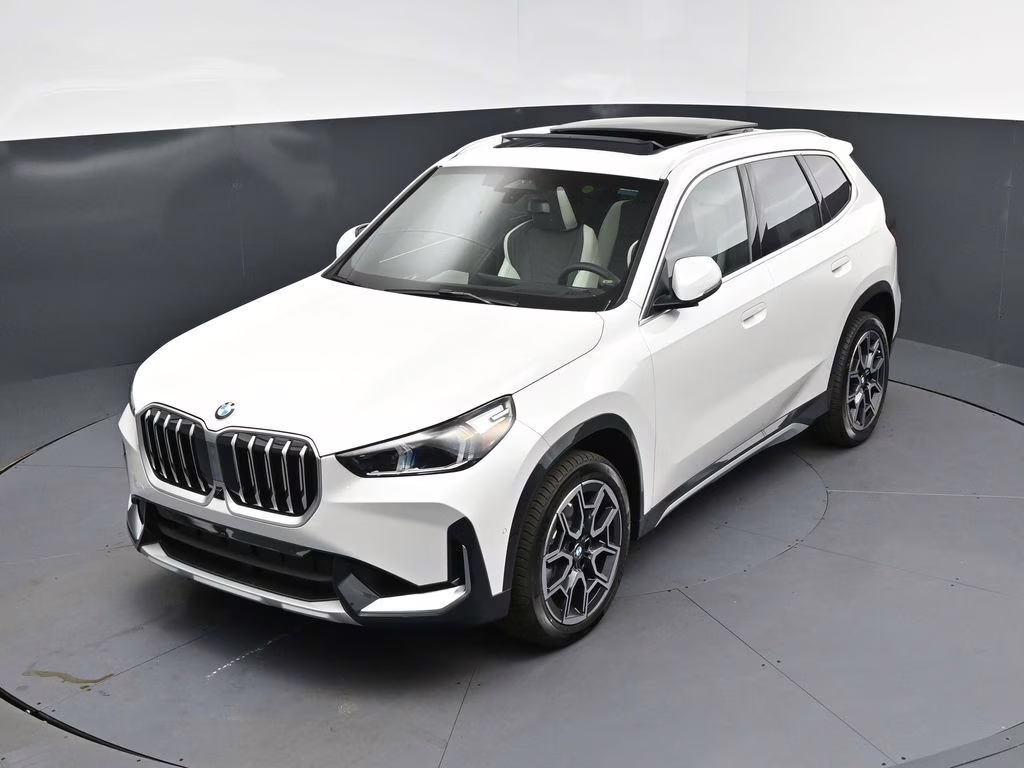 2026 Mineral White Metallic BMW X1 xDrive28i AWD SUV
