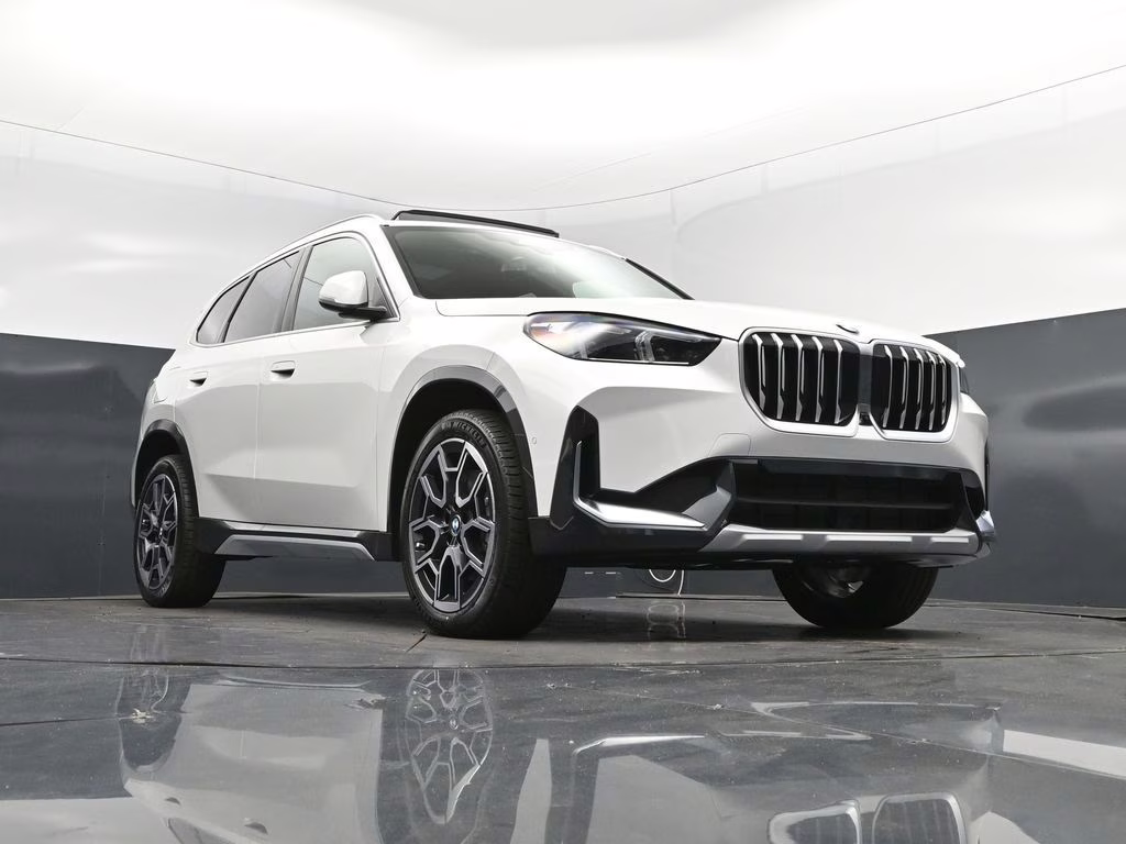2026 Mineral White Metallic BMW X1 xDrive28i AWD SUV