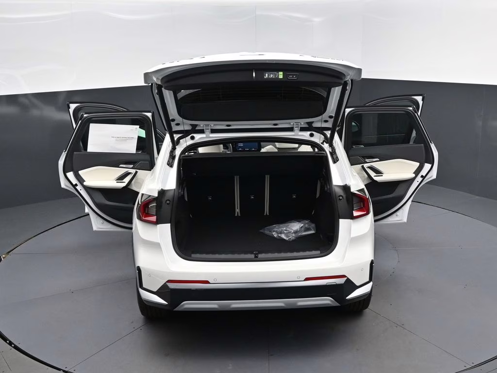 2026 Mineral White Metallic BMW X1 xDrive28i AWD SUV