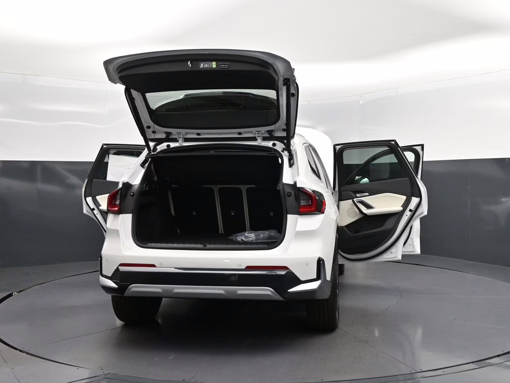 2026 Mineral White Metallic BMW X1 xDrive28i AWD SUV