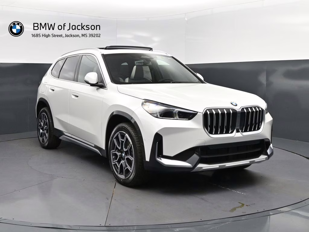 2026 Mineral White Metallic BMW X1 xDrive28i AWD SUV