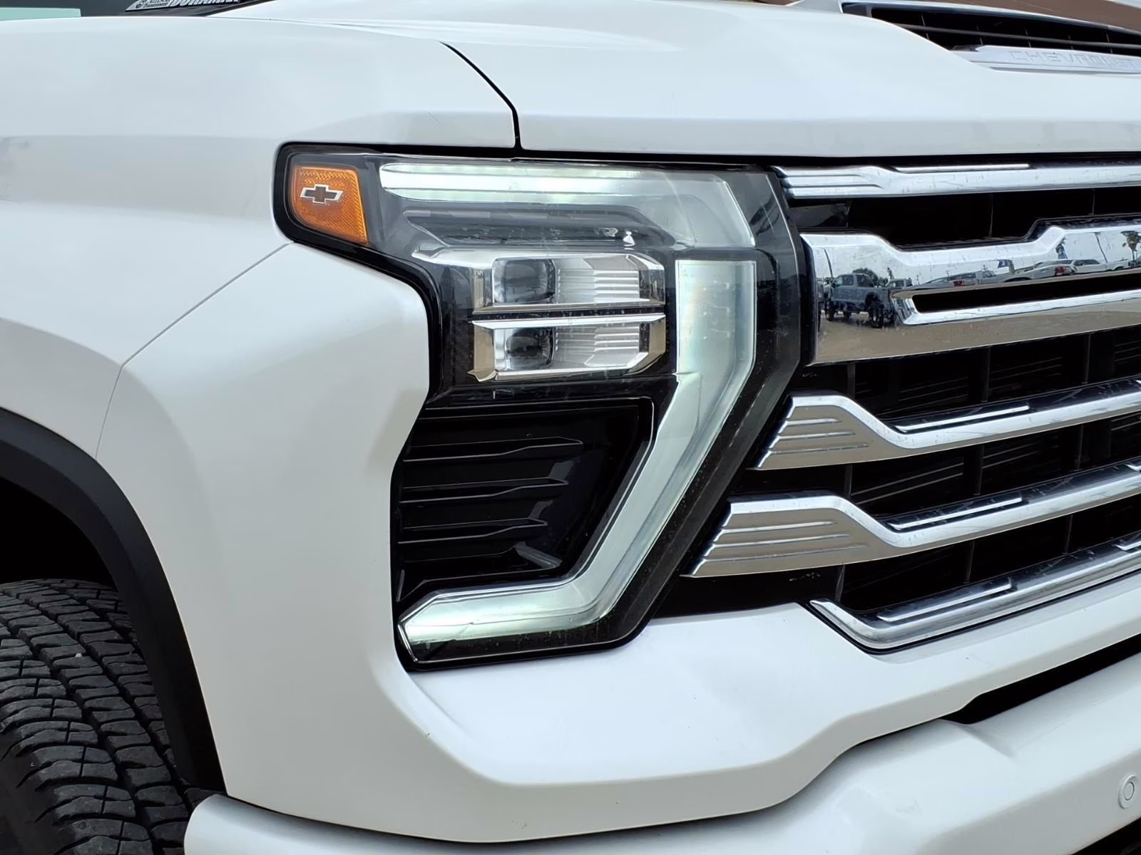 2024 Pearl Chevrolet Silverado 2500HD High Country 4X4 Truck