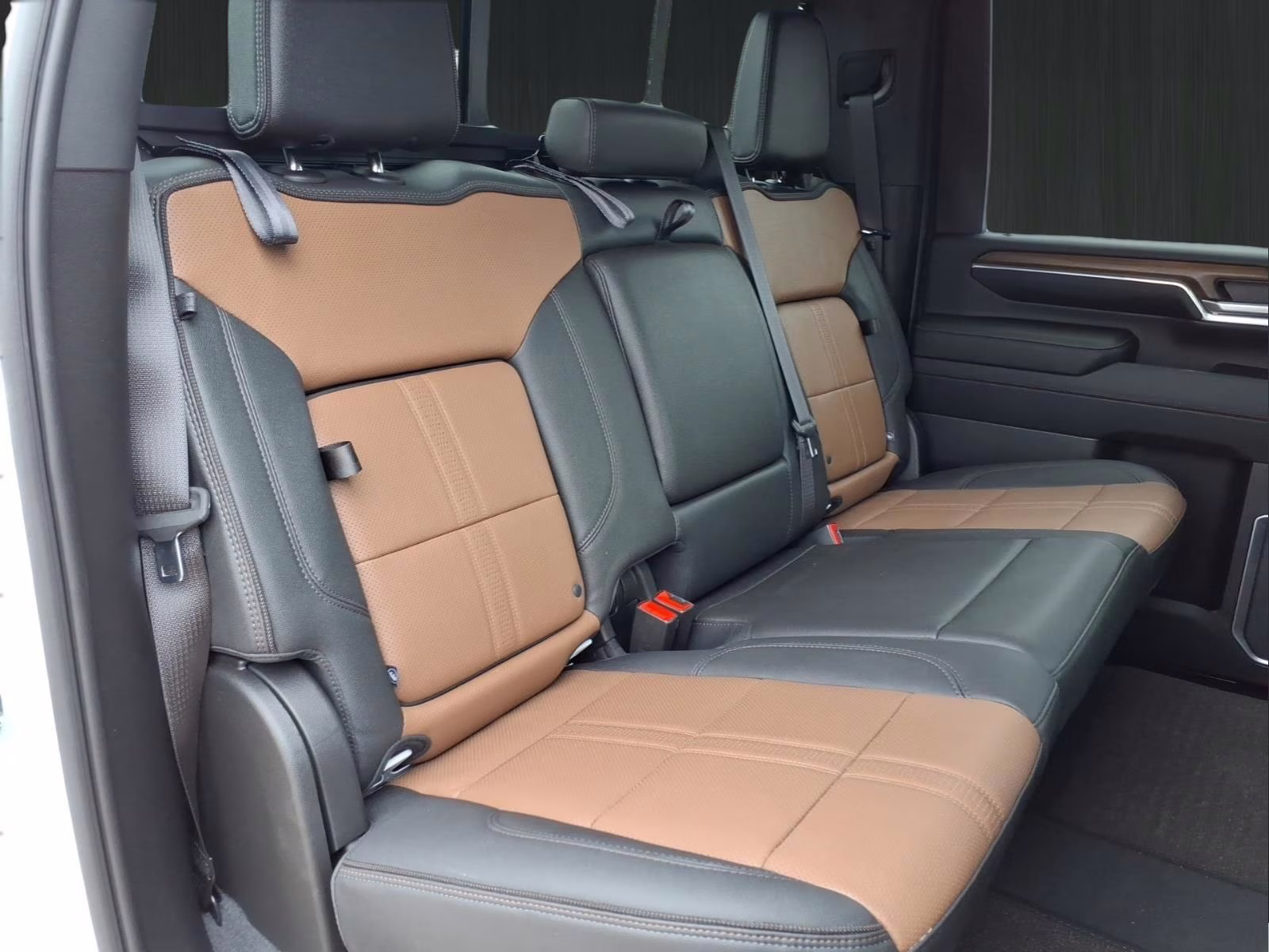 2024 Pearl Chevrolet Silverado 2500HD High Country 4X4 Truck