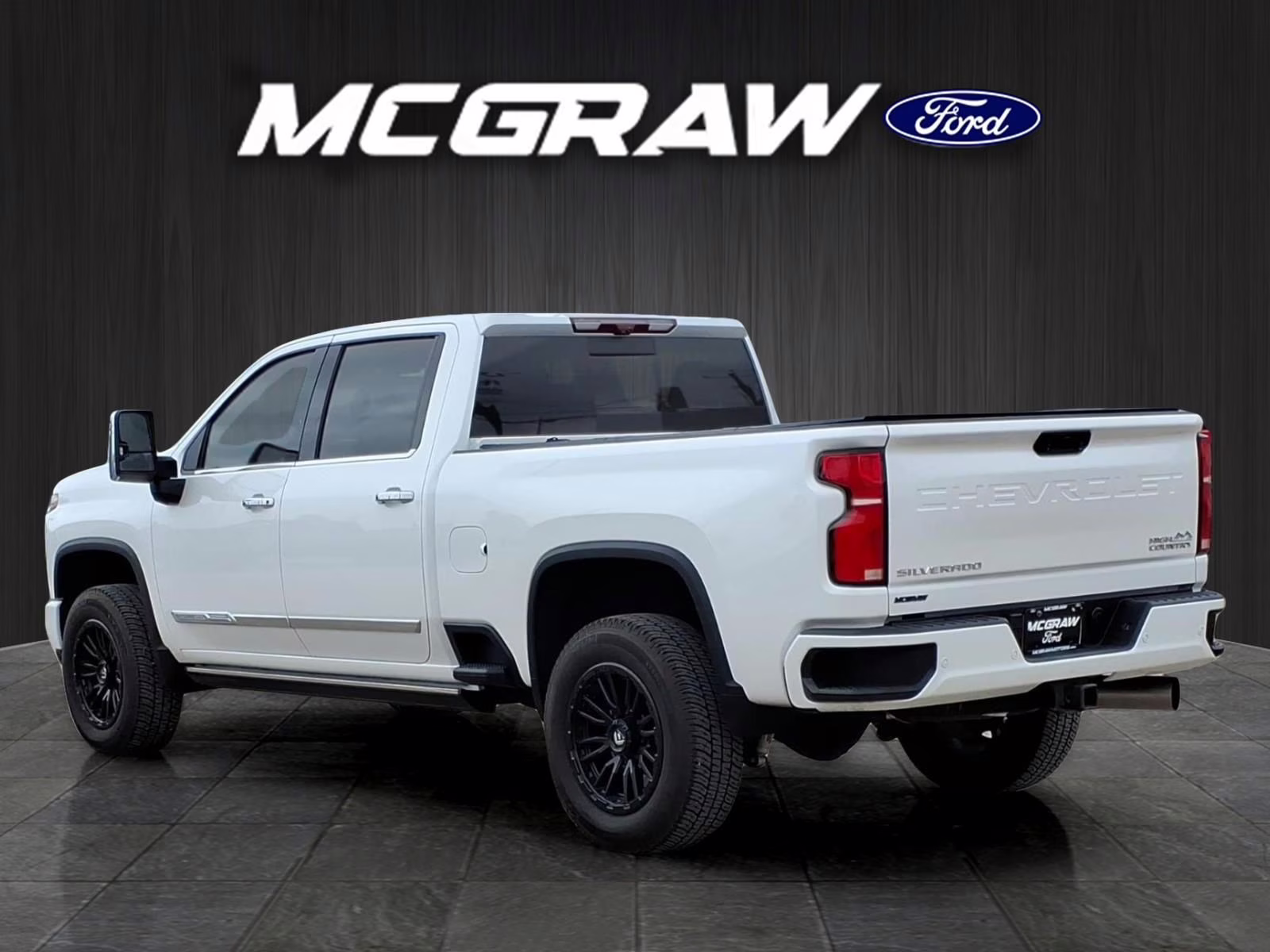 2024 Pearl Chevrolet Silverado 2500HD High Country 4X4 Truck