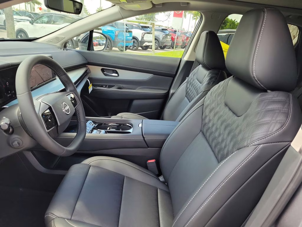 2026 Gun Metallic Nissan Murano Platinum AWD SUV