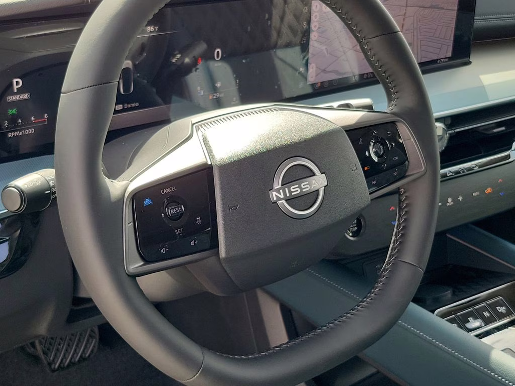 2026 Everest White Pearl Tricoat Nissan Murano Platinum AWD SUV
