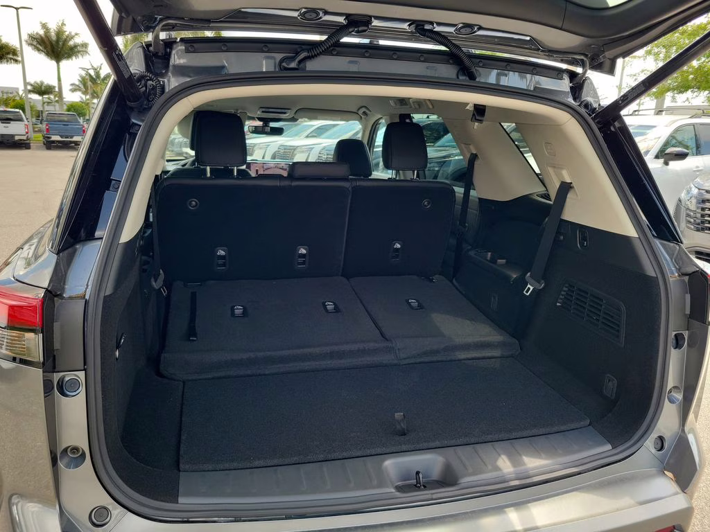 2026 Gun Metallic Nissan Pathfinder SL FWD SUV