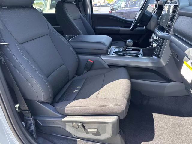 2026 Avalanche Ford F-150 XLT RWD Truck