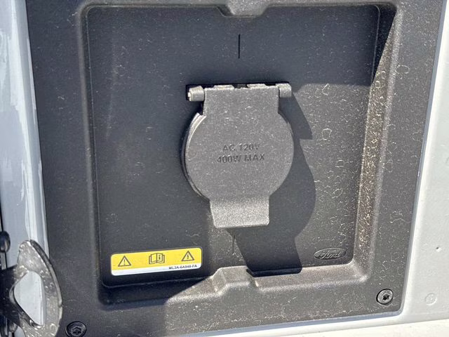 2026 Avalanche Ford F-150 XLT RWD Truck