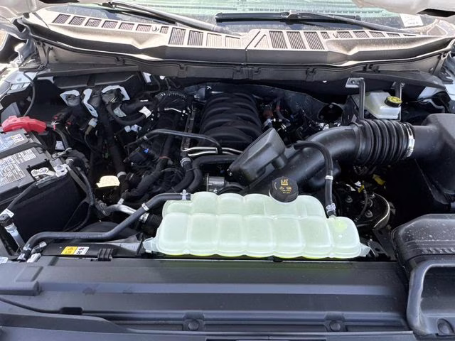 2026 Oxford White Ford F-150 XLT 4X4 Truck