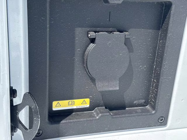 2026 Oxford White Ford F-150 XLT 4X4 Truck