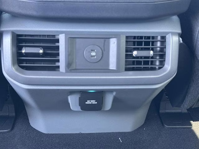 2026 Oxford White Ford F-150 XLT 4X4 Truck