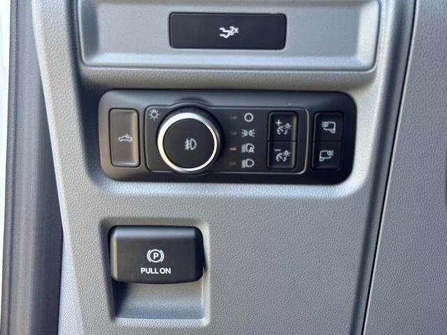 2026 Oxford White Ford F-150 XLT 4X4 Truck