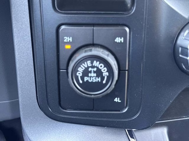 2026 Oxford White Ford F-150 XLT 4X4 Truck