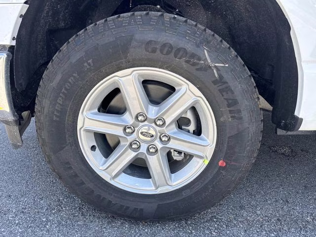 2026 Oxford White Ford F-150 XLT 4X4 Truck