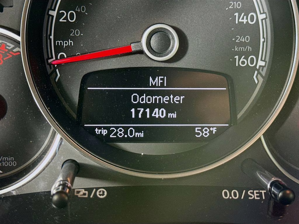 2019 Pure White Volkswagen Beetle Convertible 2.0T Final Edition SEL FWD Convertible